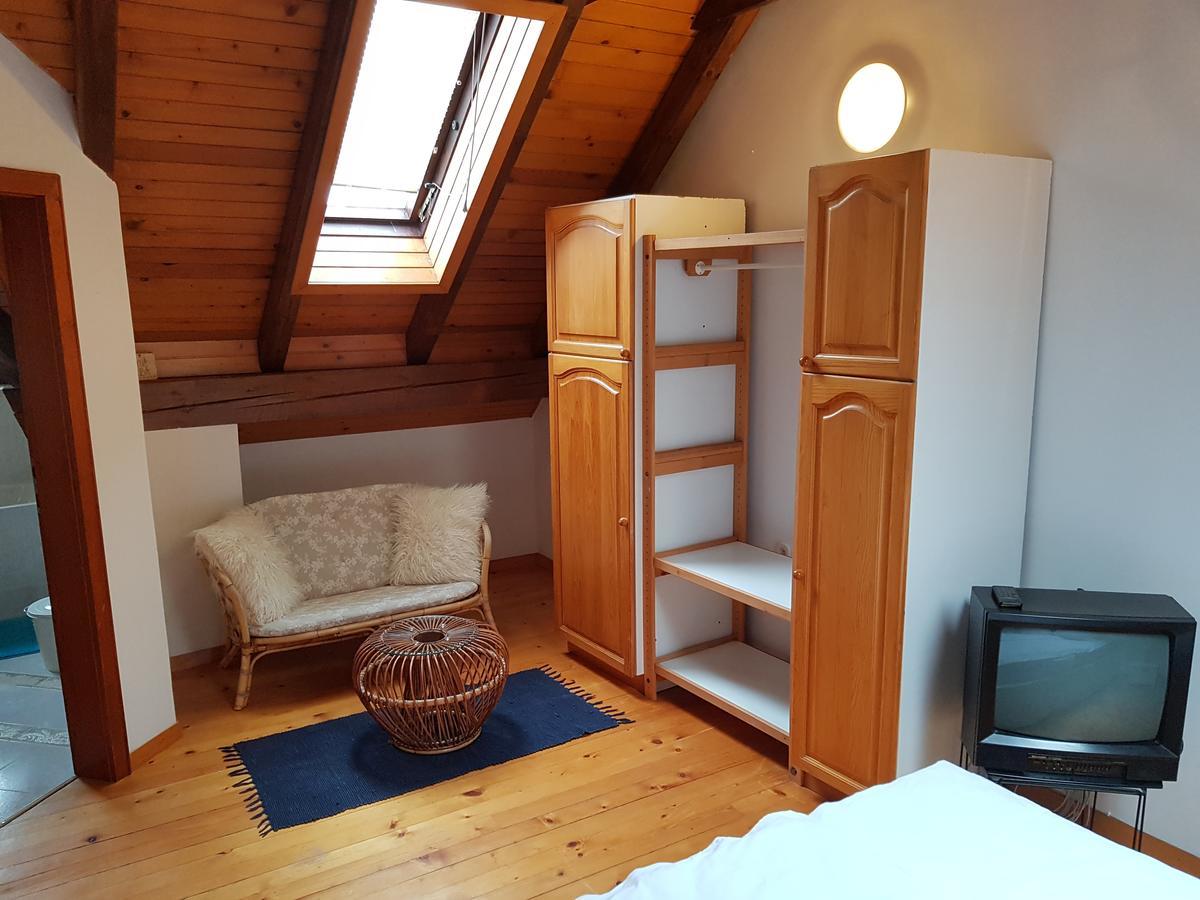 Bed and Breakfast Pr'Simi à Golnik Extérieur photo